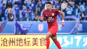 2024年10月27日 登顶！海港1-0沧州领先申花1分 武磊破门+伤退海港末轮战津门虎